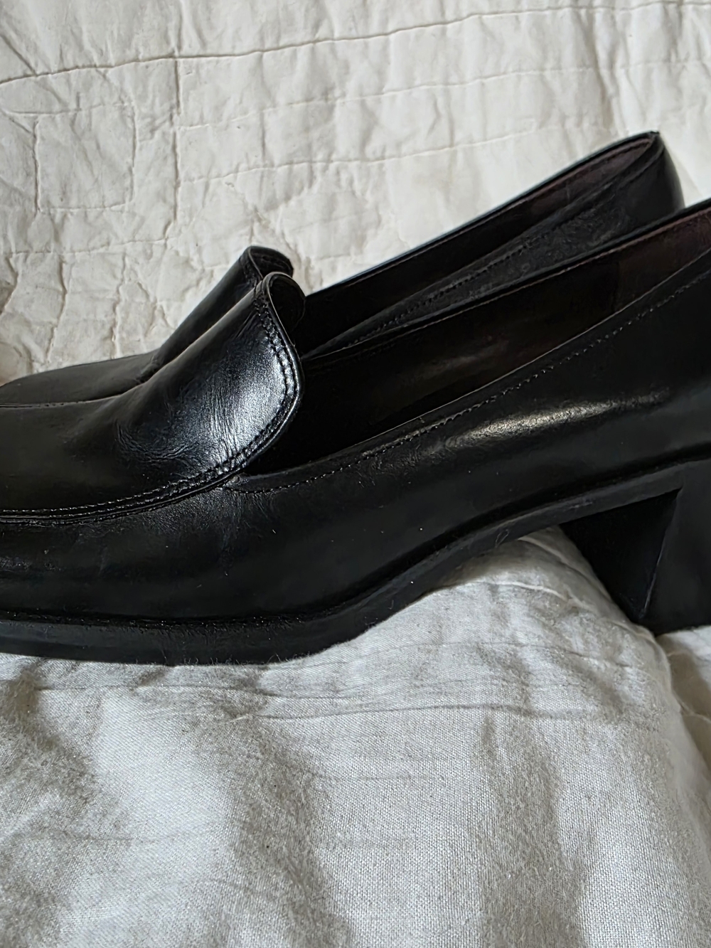 90s Vintage Leather Block Heel Loafers